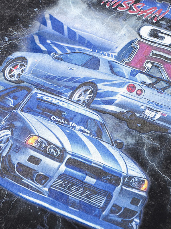 Camiseta lavada con estampado de autos deportivos para hombre-1
