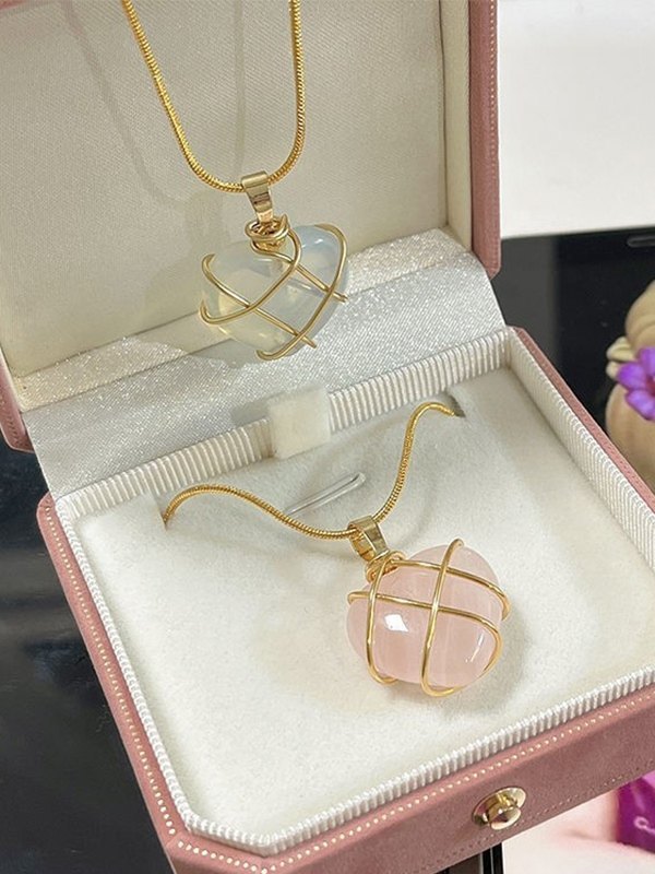 Collar con colgante de corazón de piedra gruesa-2